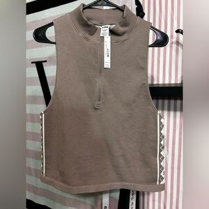 Pink Victoria’s Secret 1/4 zip sleeveless ribbed top R$39.95